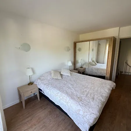 Rare T3 Balcony Pool Ac Golf And 15 Min Walk